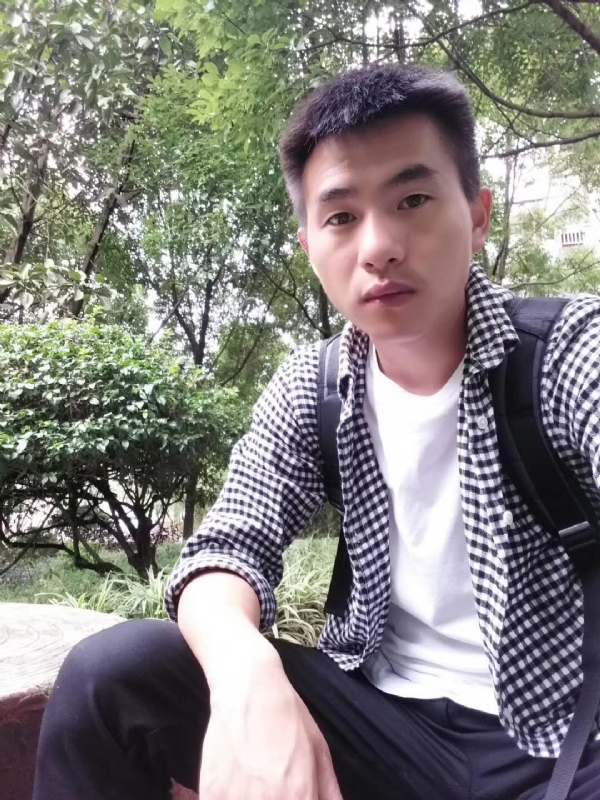 小杨的第一张照片--临沧蓝颜知己交友网